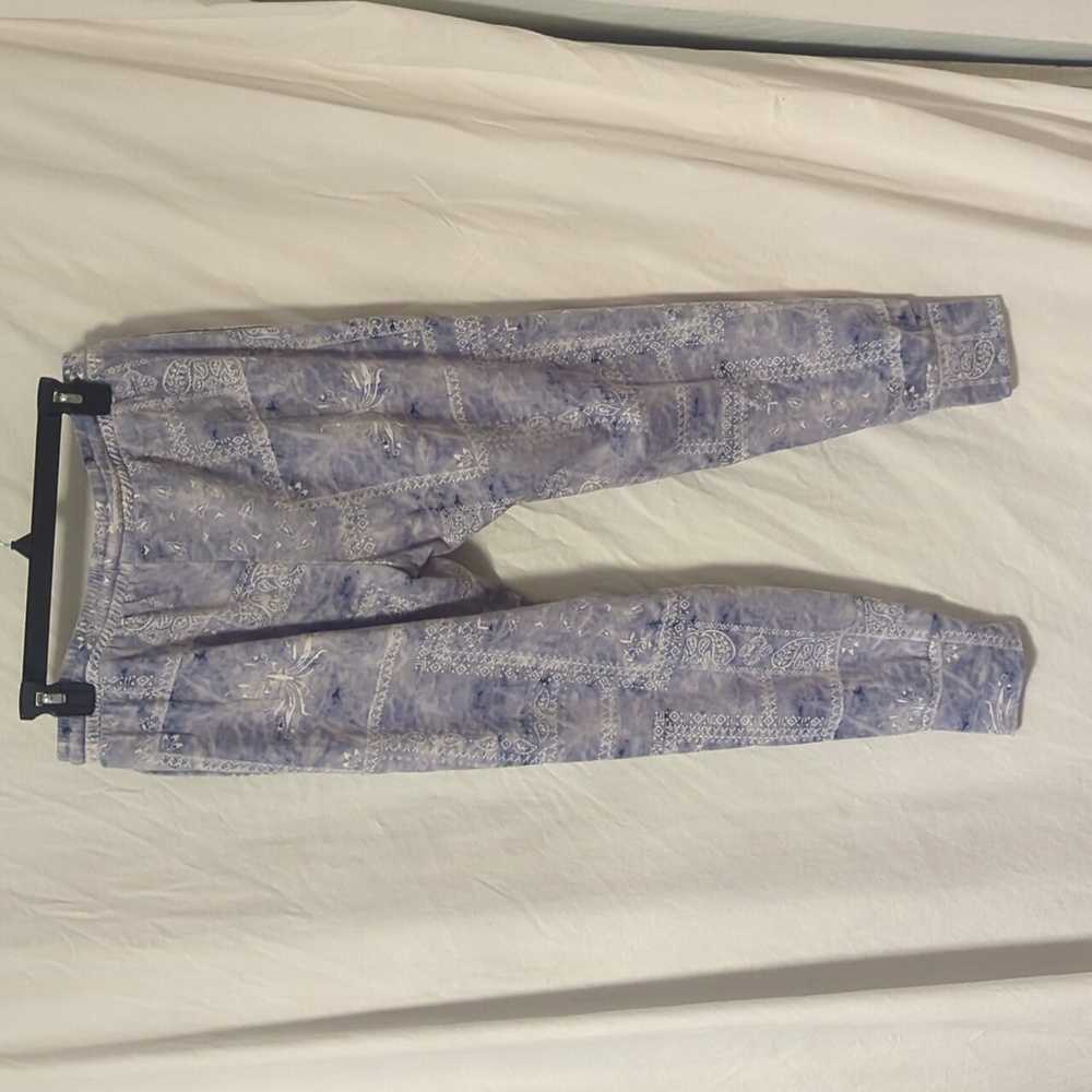 ✨5/$25✨ Midnight Bakery butterfly paisley lounge pants - Picture 4 of 9